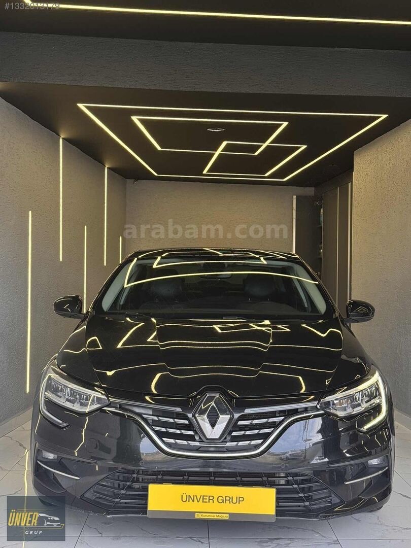 Galeriden Renault Megane 1.5 Blue DCI Icon 2022 Model Trabzon 104.000 km Siyah 1