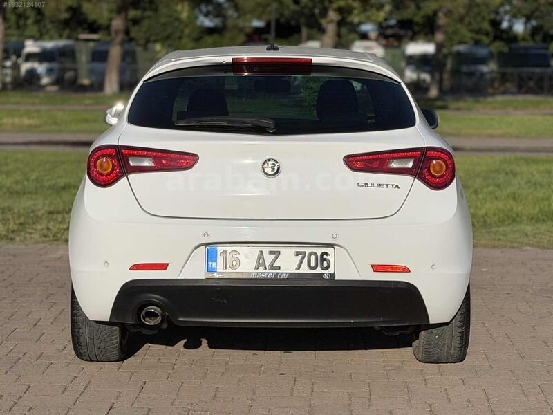 KK-12 TAKSİT 2017 MODEL DİZEL OTOMATİK ALFA ROMEO 5