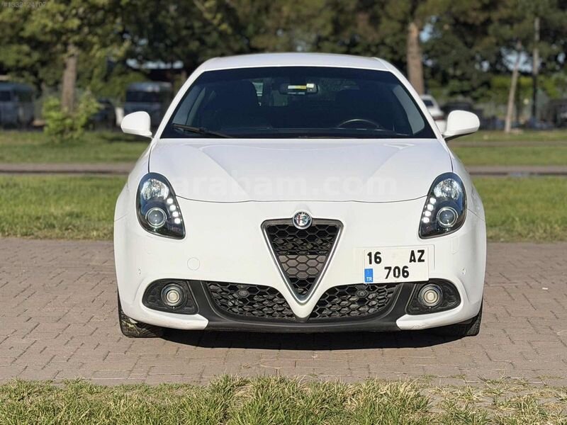 KK-12 TAKSİT 2017 MODEL DİZEL OTOMATİK ALFA ROMEO