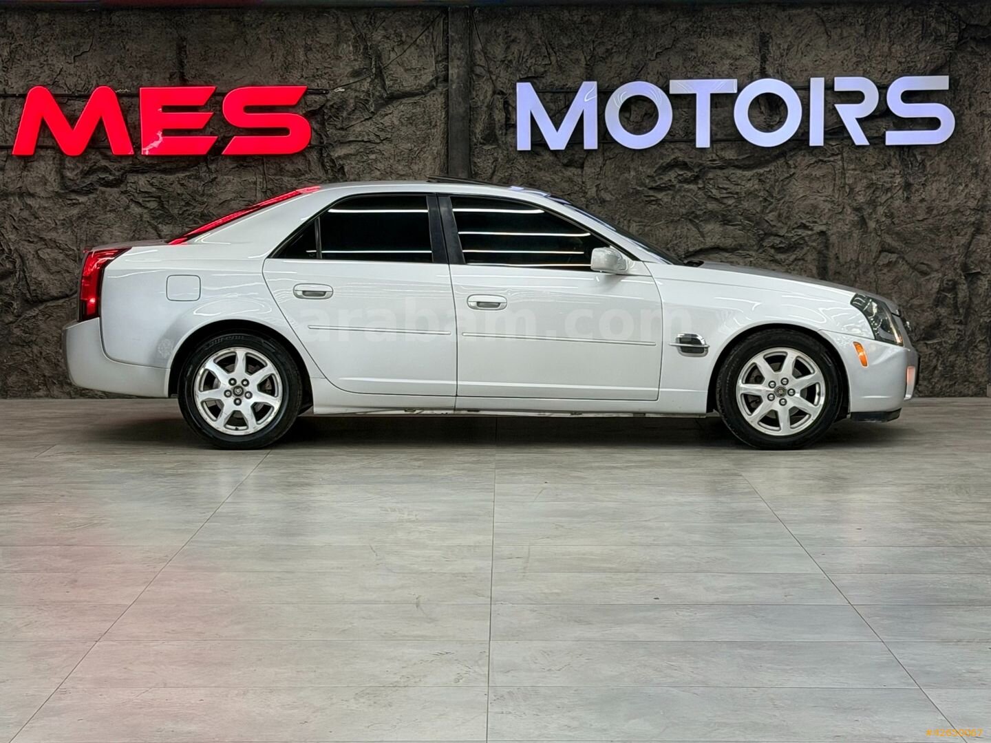 Galeriden Cadillac CTS 3.2 2003 Model İstanbul 156.000 km Gri 5