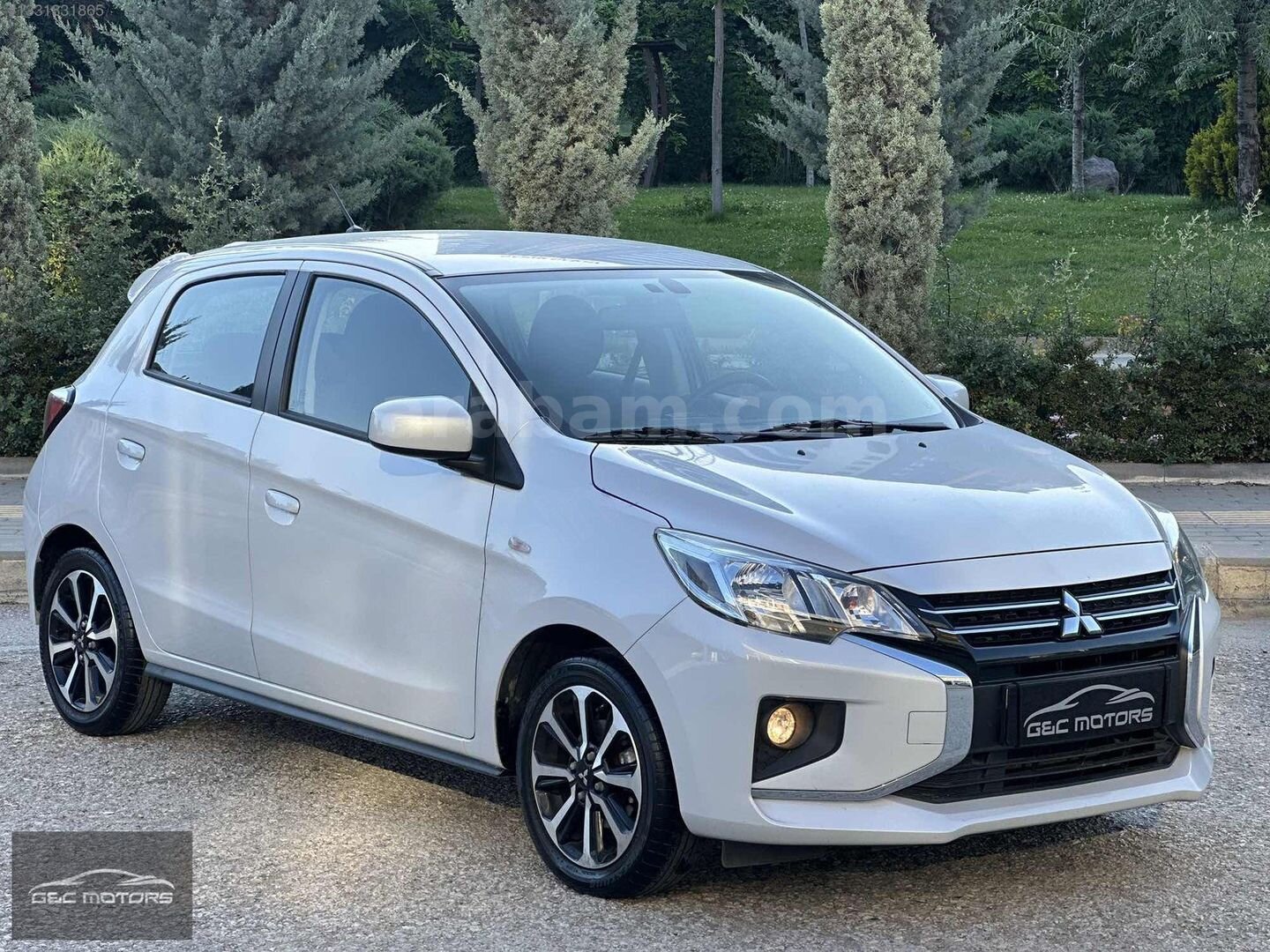 Galeriden Mitsubishi Space Star 1.2 Intense 2022 Model Ankara 36.000 km Beyaz 7