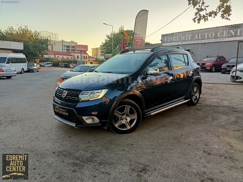 Galeriden Dacia Sandero 1.5 dCi Stepway 2019 Model Balıkesir 180.000 km Mavi
