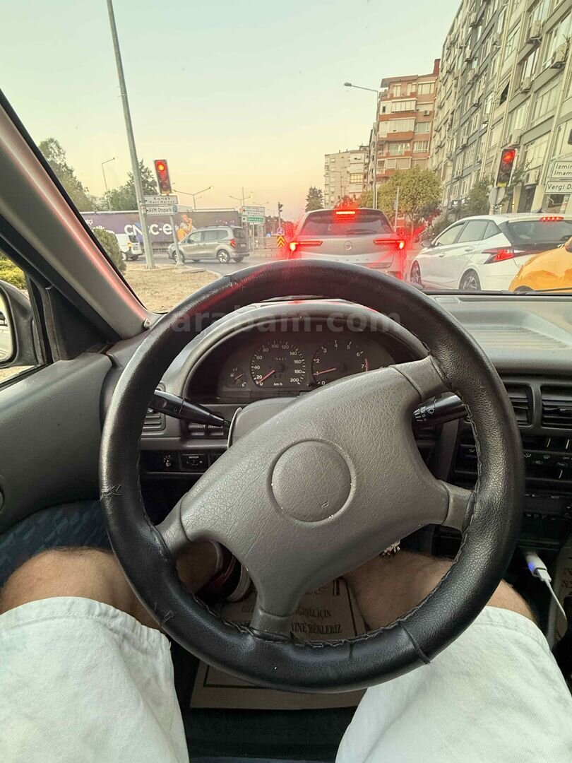 2001 Model Suzuki Swift 1.3 GLX | Orijinal, Masrafsız ve Yakıt Cimrisi Hatchback! 5
