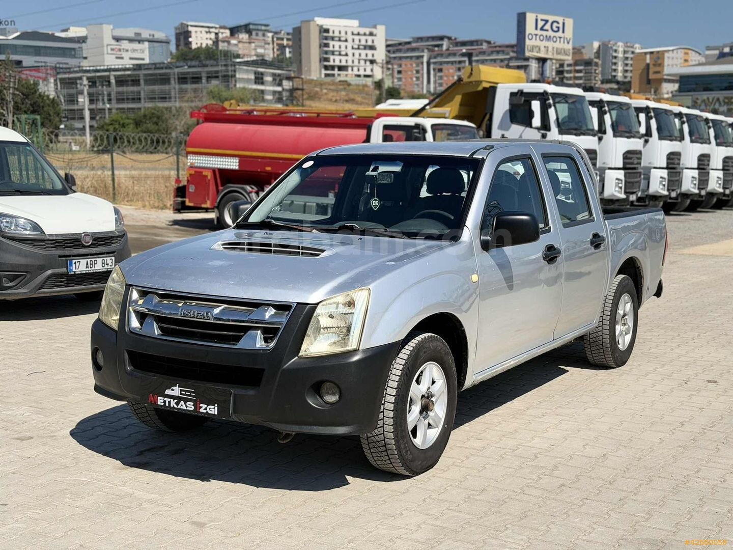 İZGİ OTOMOTİV'DEN 2009 MODEL ISUZU D'MAX 4X2 ÇİFTKABİN KAMYONET 3