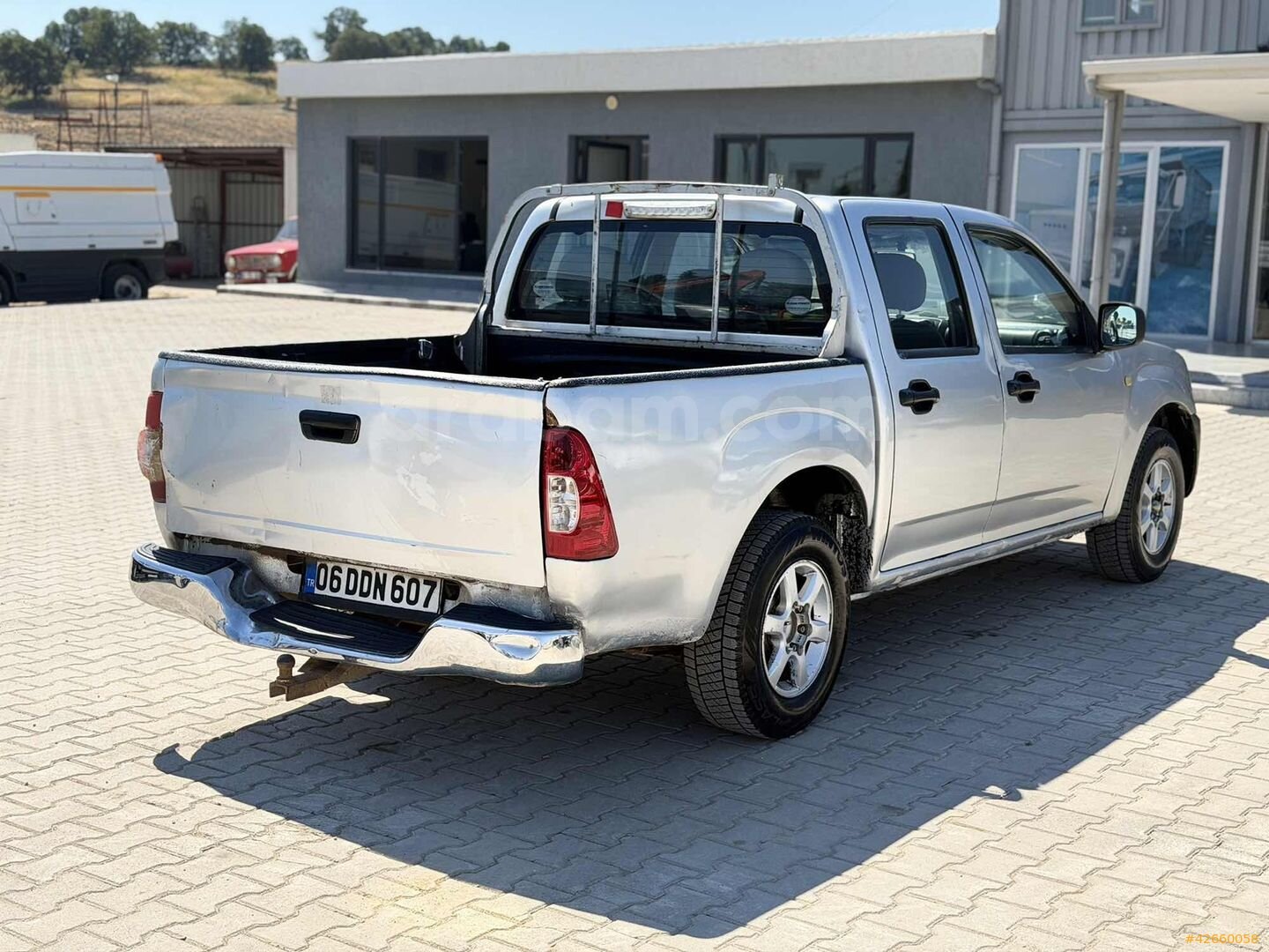 İZGİ OTOMOTİV'DEN 2009 MODEL ISUZU D'MAX 4X2 ÇİFTKABİN KAMYONET 6