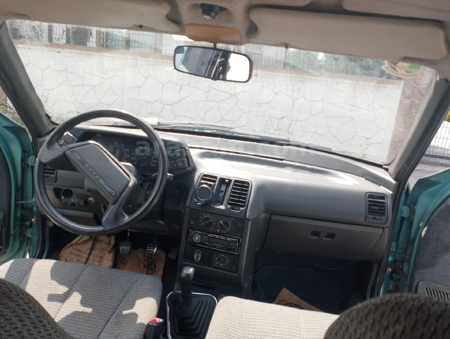 Acil satılık Lada vega 1.5 sedan 5