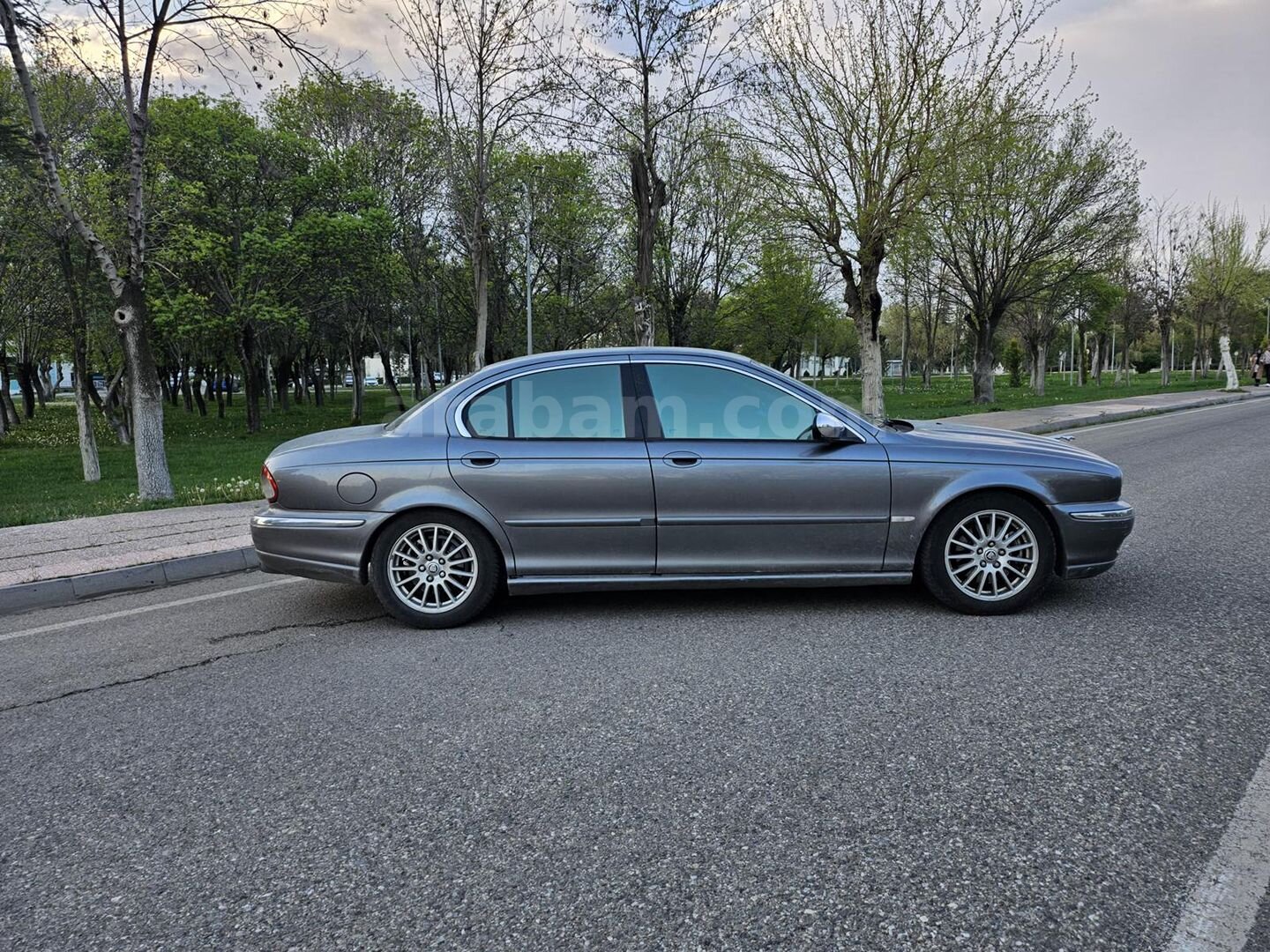 Sahibinden Jaguar X-Type 2.0 D Executive 2008 Model Batman 279.000 km Gri (metalik) 5