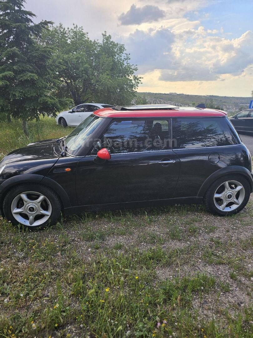 Sahibinden Mini Cooper 1.6 Türkiye Paketi 2003 Model 238000 km Siyah Muayenesi yeni 4