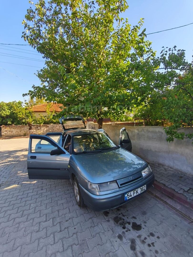 13 YILLIK 2. SAHİBİNDEN DEGİŞENSİZ HATASIZ LADA VEGA BU KM KAÇMAZ 3