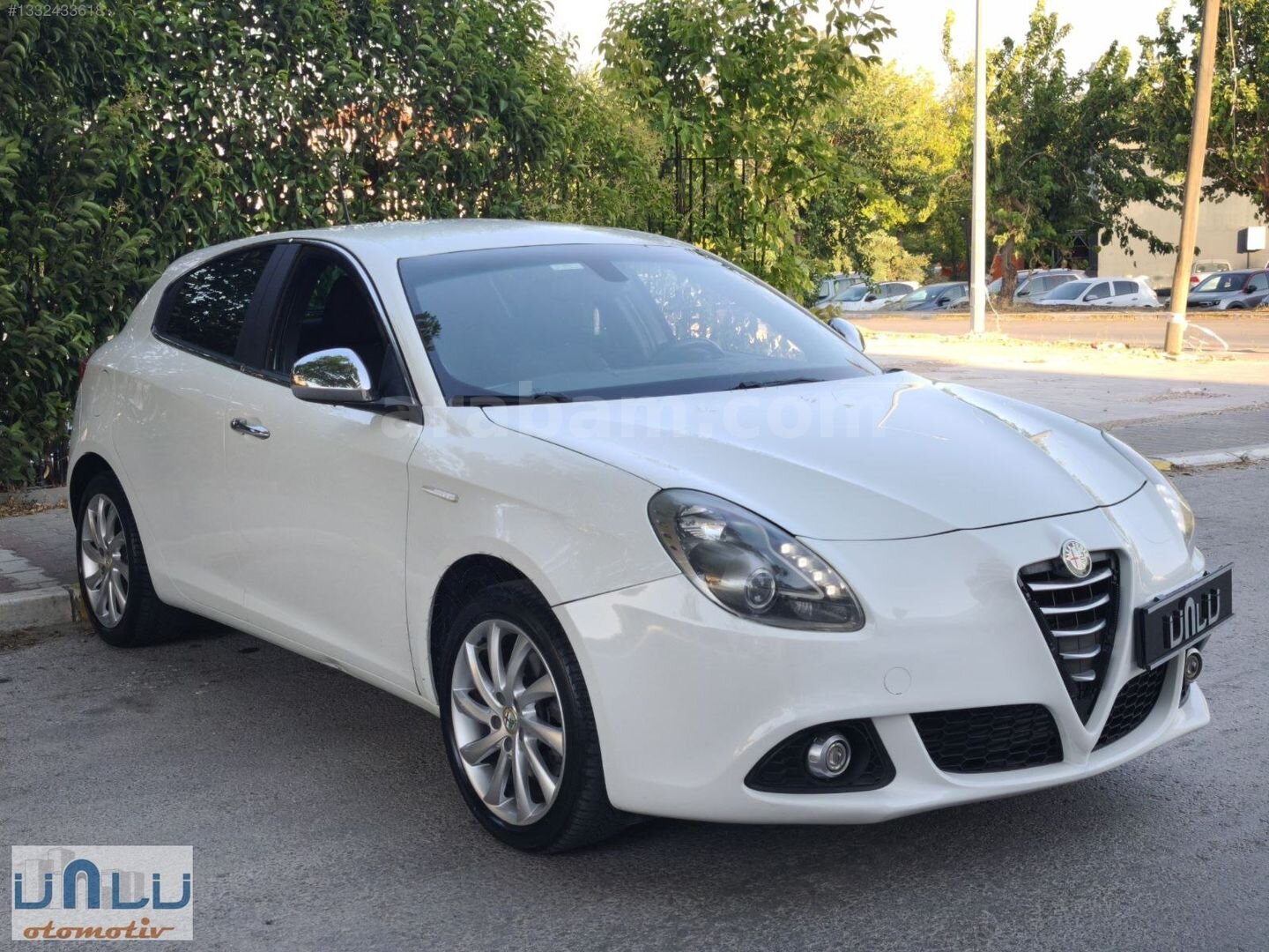 Galeriden Alfa Romeo Giulietta 1.4 TB MultiAir Distinctive 2015 Model Balıkesir 170.000 km Beyaz 4