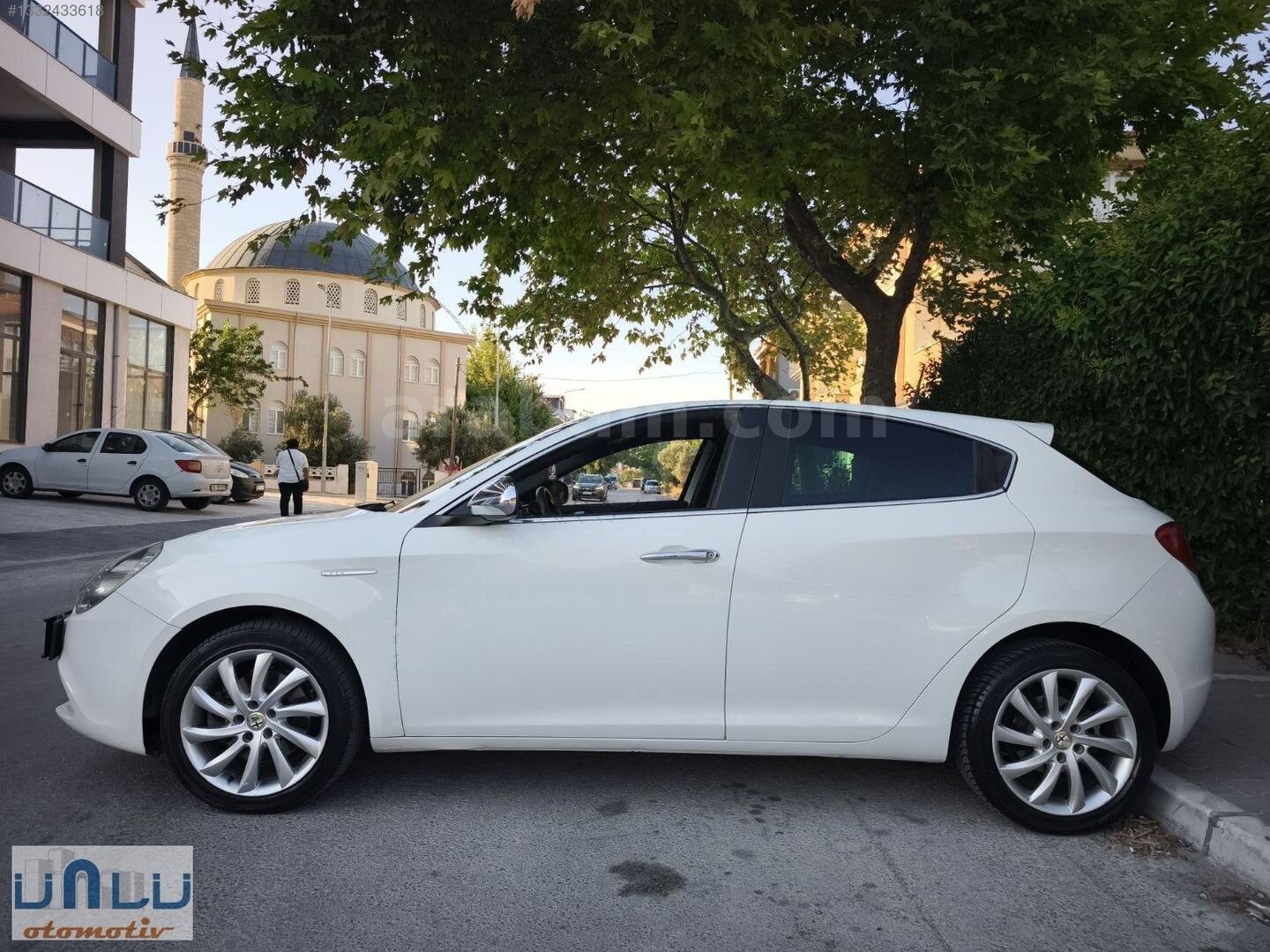 Galeriden Alfa Romeo Giulietta 1.4 TB MultiAir Distinctive 2015 Model Balıkesir 170.000 km Beyaz 6