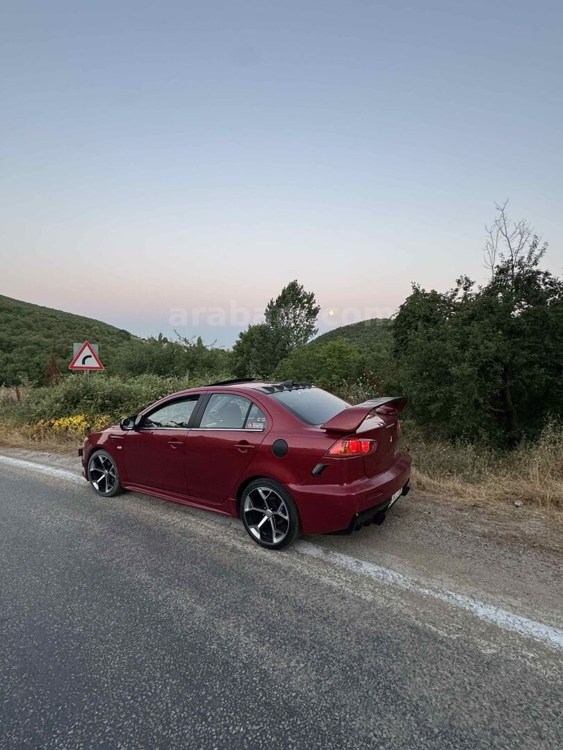 Sahibinden Mitsubishi Lancer 1.5 Invite 2008 Model Bursa 183.000 km Siyah 4