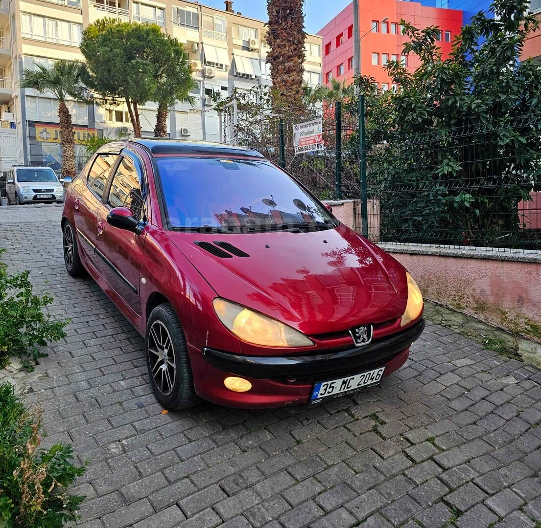 Sahibinden Peugeot 206 1.4 XT 2003 Model İzmir 213.000 km Kırmızı