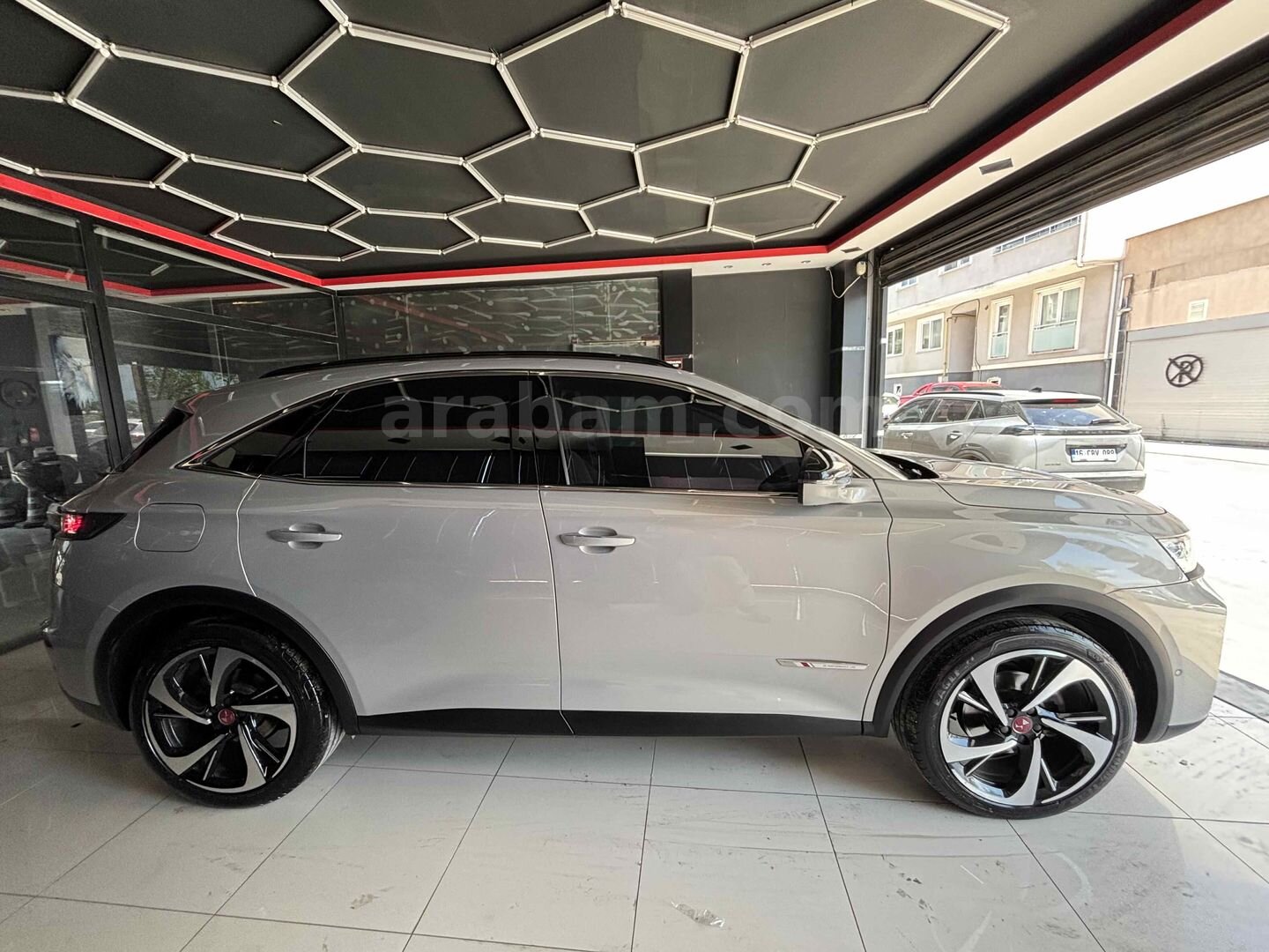 Sahibinden DS Automobiles 7 Crossback 1.6 PureTech Performance Line 2022 Model 4