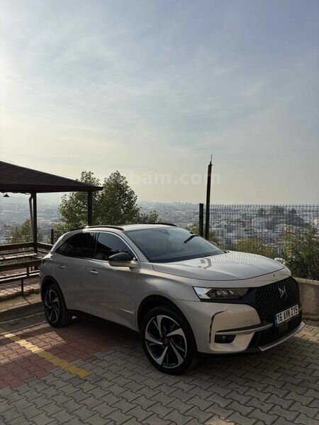 Sahibinden DS Automobiles 7 Crossback 1.6 PureTech Performance Line 2022 Model