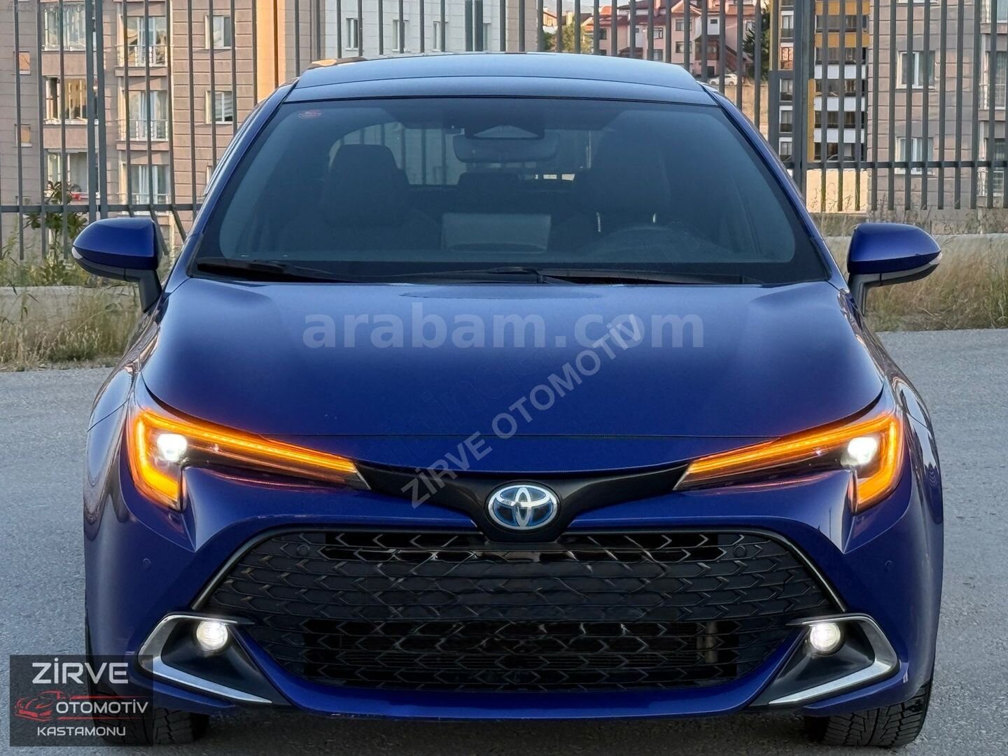 BOYASIZ 2023 TOYOTA COROLLA 1.8 Hybrid Passion X-Pack 61.000 KM 2