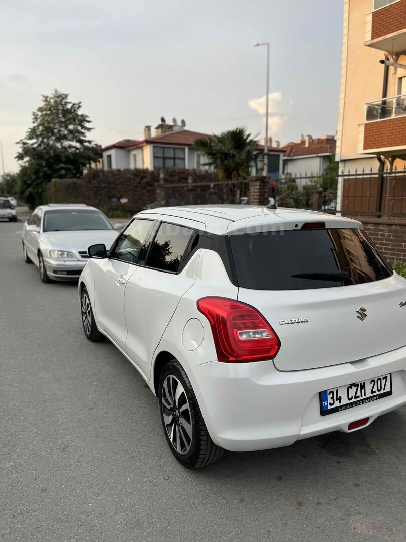Sahibinden Suzuki Swift 1.2 GLX 2020 Model 125.000 km Beyaz 6