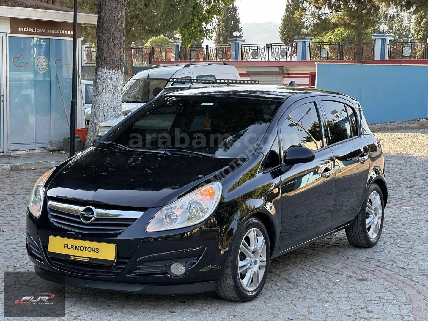FUR MOTORS'DAN OPEL CORSA 1.2 TWİNPORT DEĞİŞENSİZ 200 BİN KMDE 3