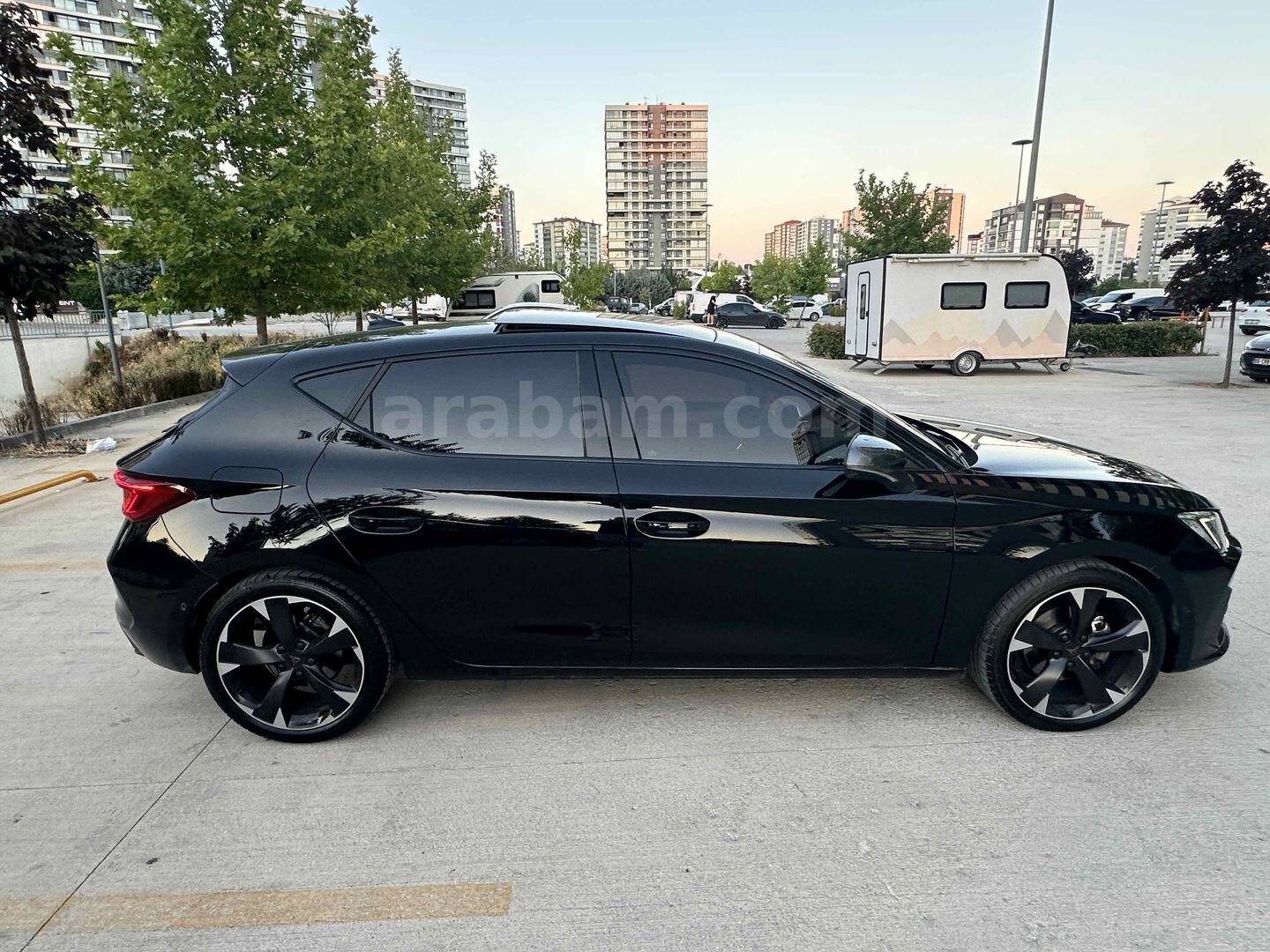 Sahibinden Siyah Cupra Leon 1.5 eTSI 2023 Model 40.000 km Siyah 6