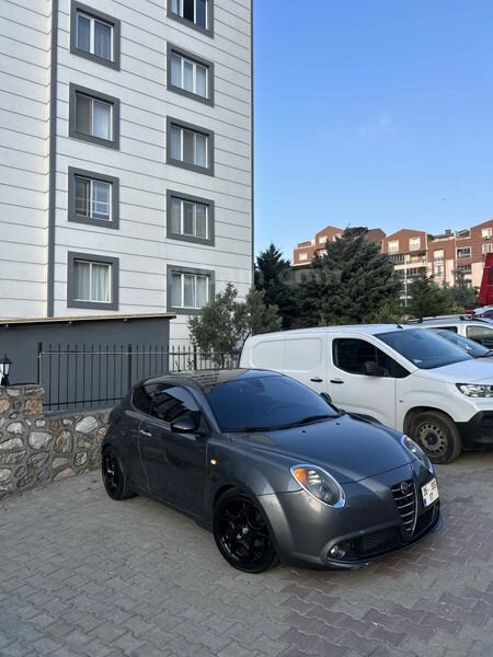 Sahibinden Alfa Romeo MiTo Distinctive 2010 Model 227.000 km Gri (metalik) 1