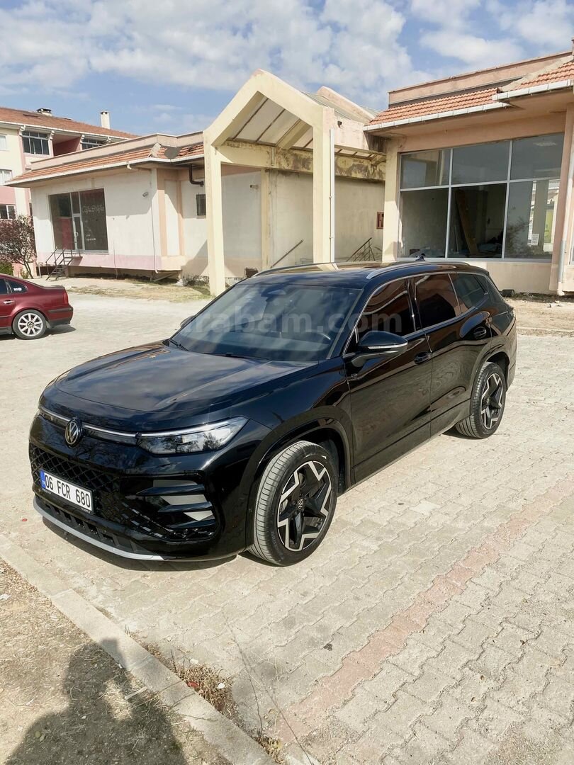 Sahibinden Volkswagen Tayron 1.5 e-TSI R Line 2025 Model Ankara 28.000 km Siyah 3