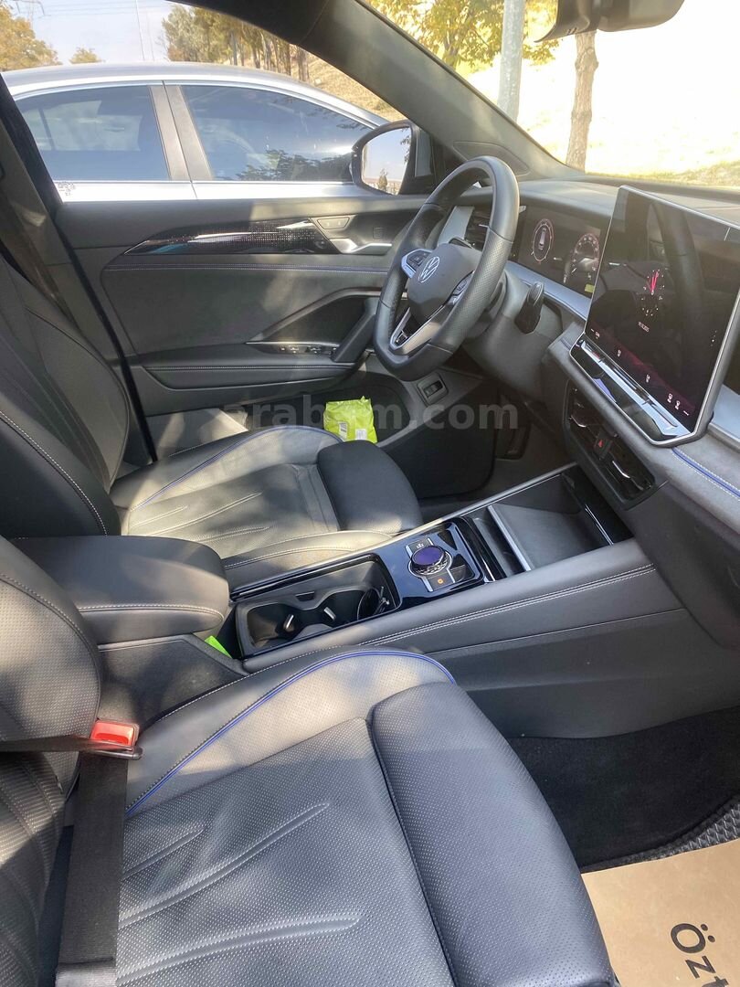 Sahibinden Volkswagen Tayron 1.5 e-TSI R Line 2025 Model Ankara 28.000 km Siyah 7