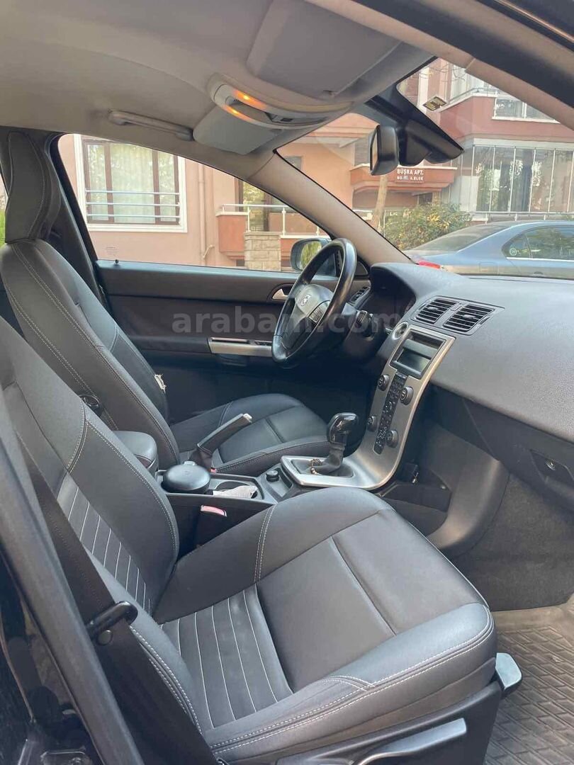 Sahibinden Volvo V50 1.6 D Premium 2007 Model Kütahya 199.989 km Siyah 7