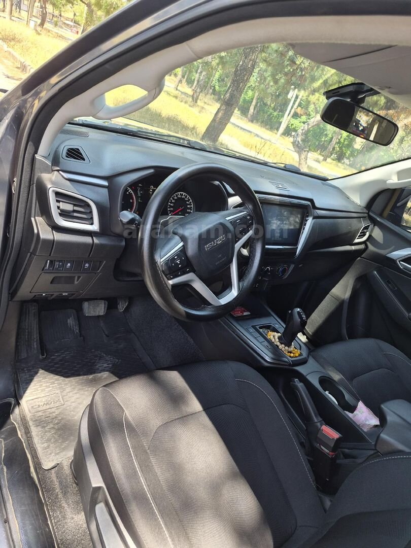 Sahibinden Isuzu D-Max 1.9 D 4x2 V-Life 2021 Model 5