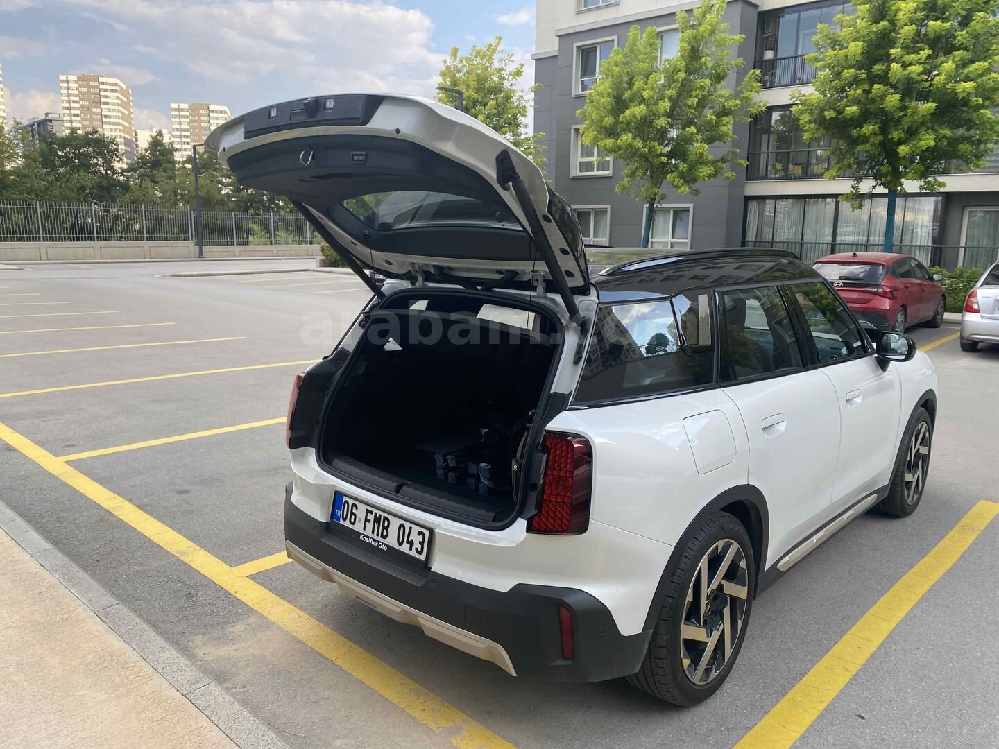 Sahibinden Aile Aracı Mini Countryman E Favoured 2024 Model Kazasız Boyasız Değişensiz 6