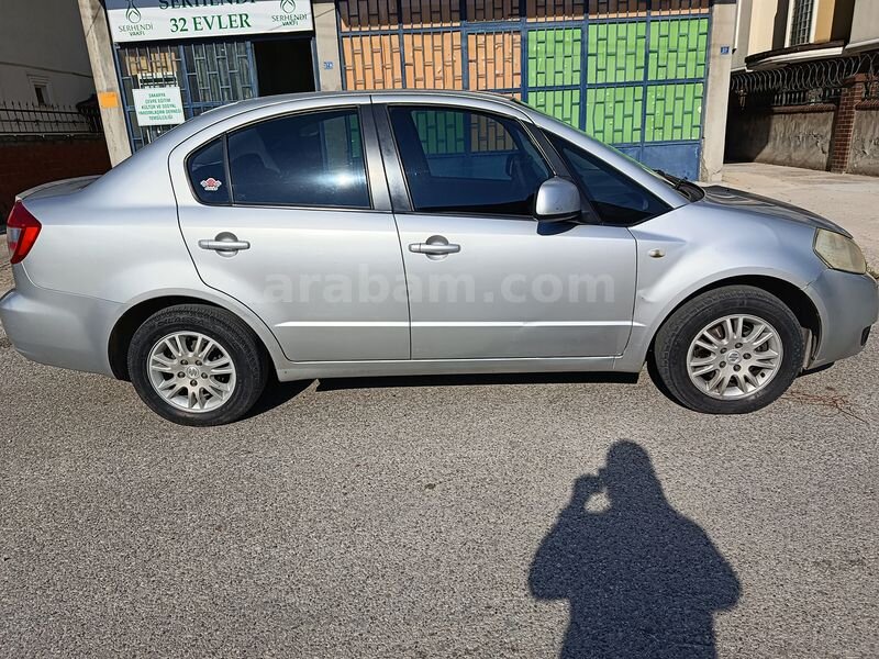 Sahibinden Suzuki SX4 GL 2009 Model motor rektfiyeli temiz ve bakımlı değişensiz 3 p. Boya