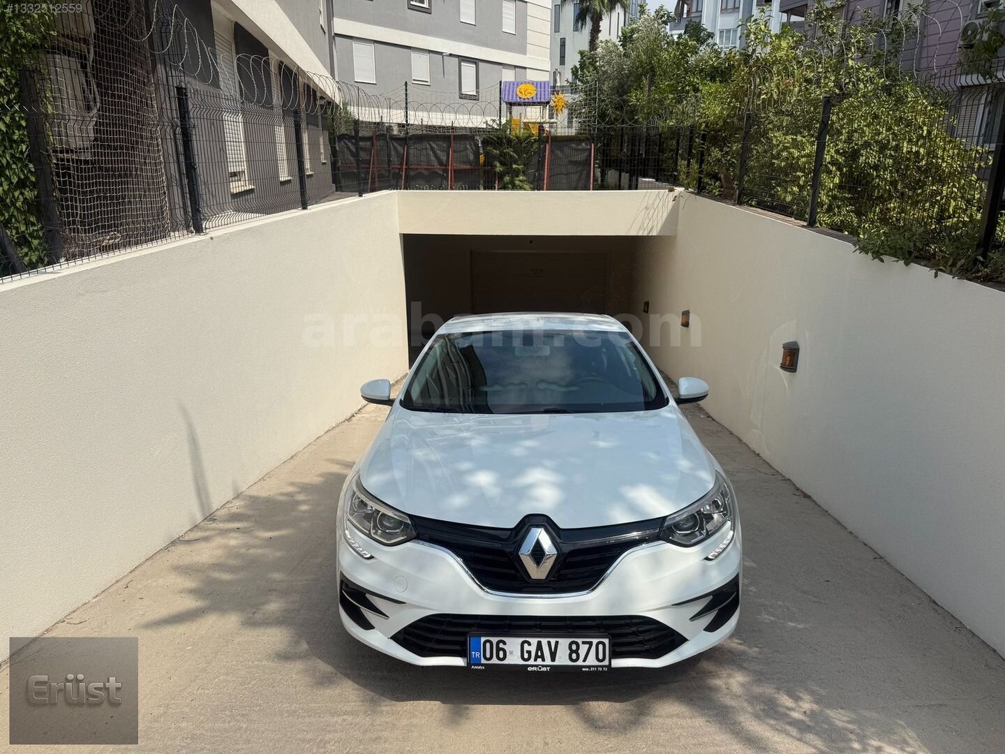Galeriden Renault Megane 1.3 TCe Joy Comfort 2022 Model Antalya