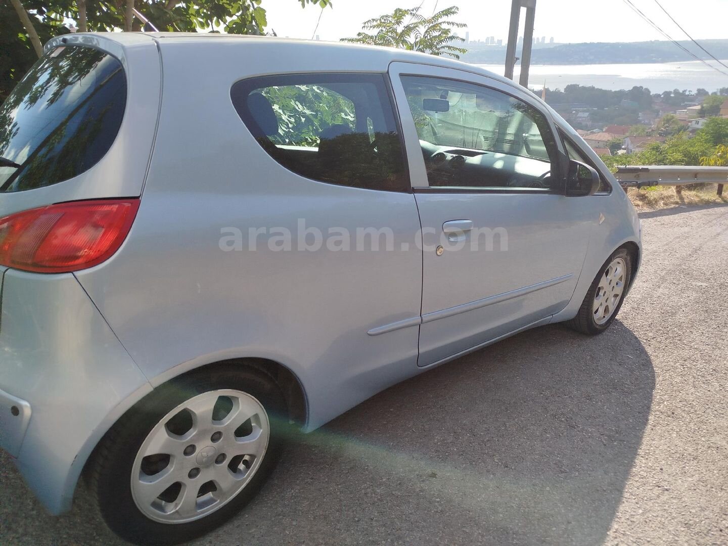 Sahibinden Mitsubishi Colt 1.3 Instyle 2006 Model İstanbul 182.000 km Mavi (metalik) 2
