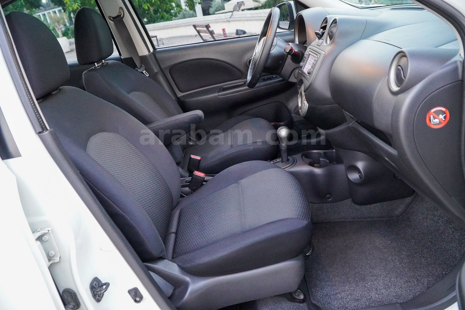 ERDEM'den 2011 Nissan Micra 1,2 CVT Platiunm Beyaz - Siyah Cam Tavanlı Full 6