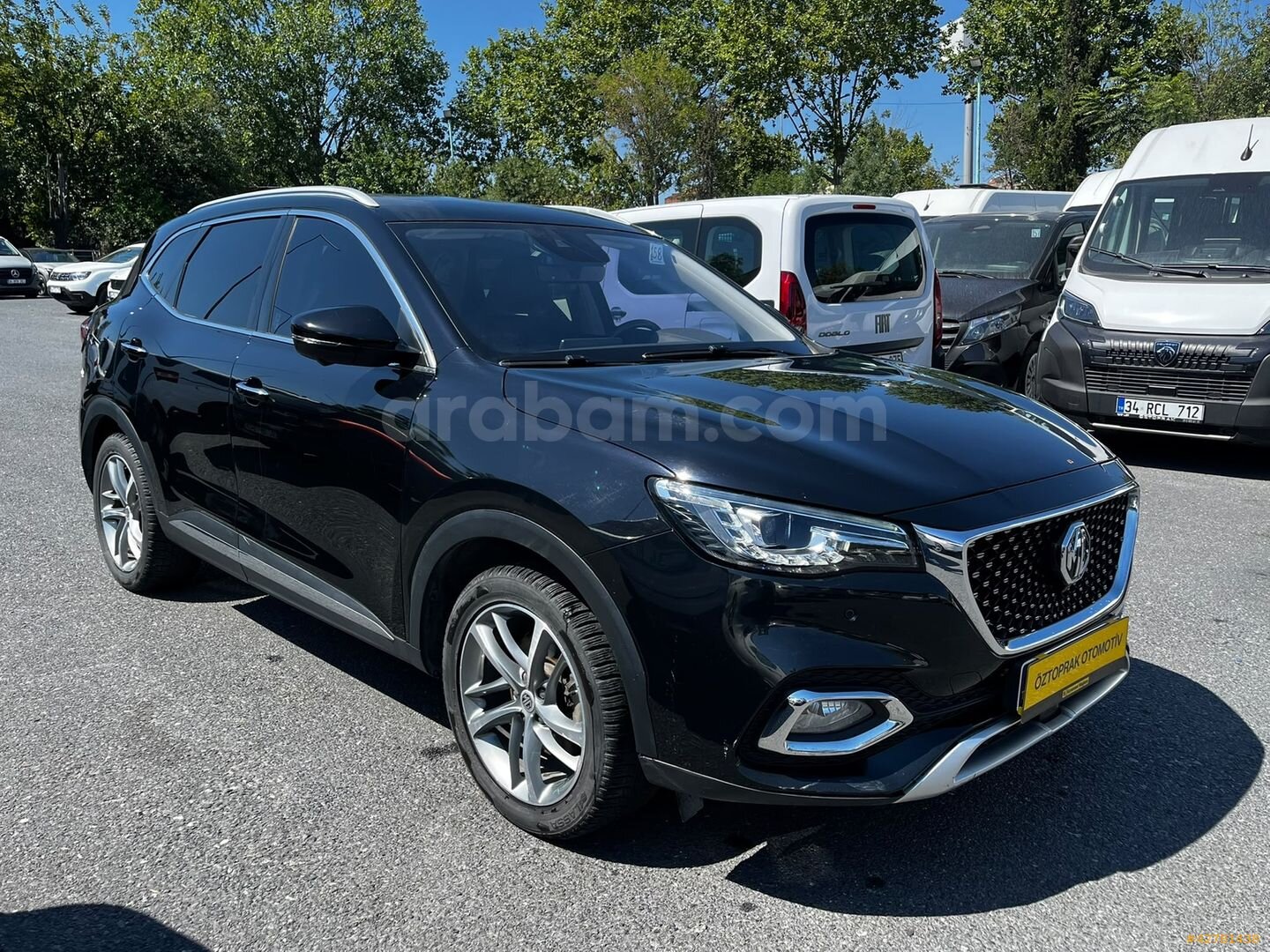 Galeriden MG HS 1.5 T-GDI Luxury 2023 Model İstanbul 94.853 km Siyah 4