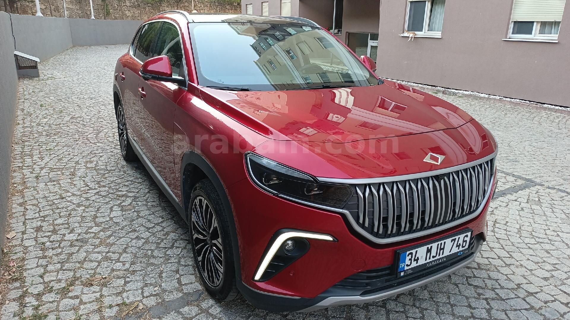 Sorunsuz TOGG T10X V2 Uzun Menzil 2024 Model 45.000 km Kırmızı 4