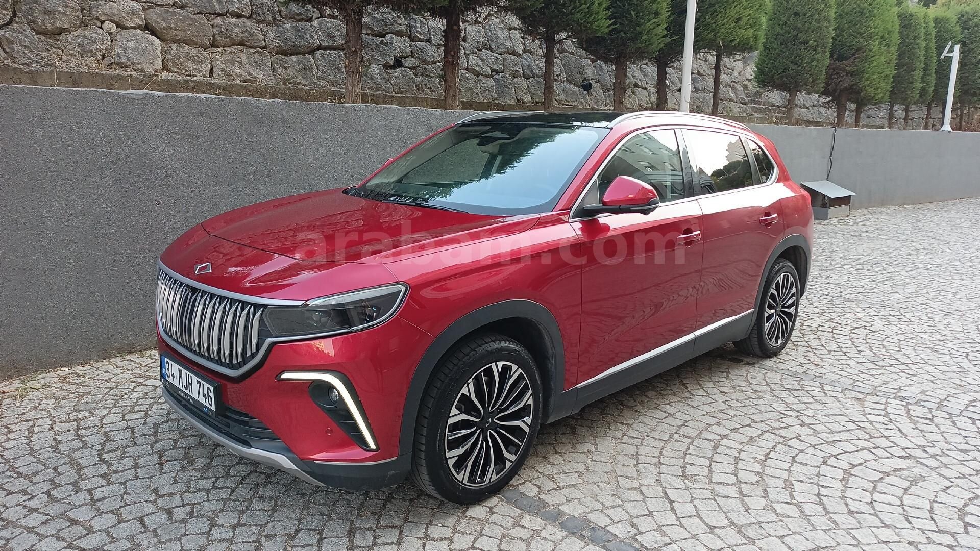Sorunsuz TOGG T10X V2 Uzun Menzil 2024 Model 45.000 km Kırmızı 2