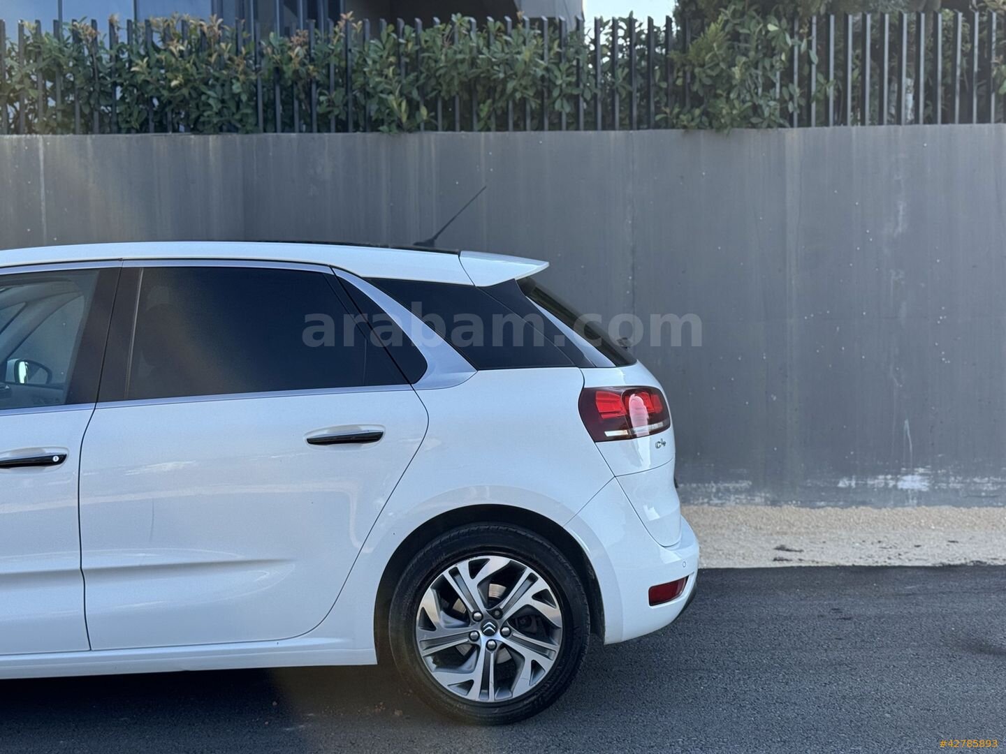 Galeriden Citroen C4 Picasso 1.6 e-HDi Intensive 2013 Model Bursa 171.000 km Beyaz 7