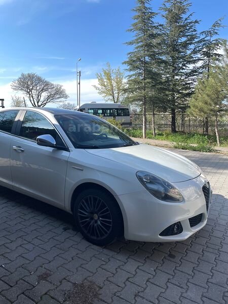 Sahibinden Alfa Romeo Giulietta 1.4 TB MultiAir Distinctive 2013 Model Otomatik 7