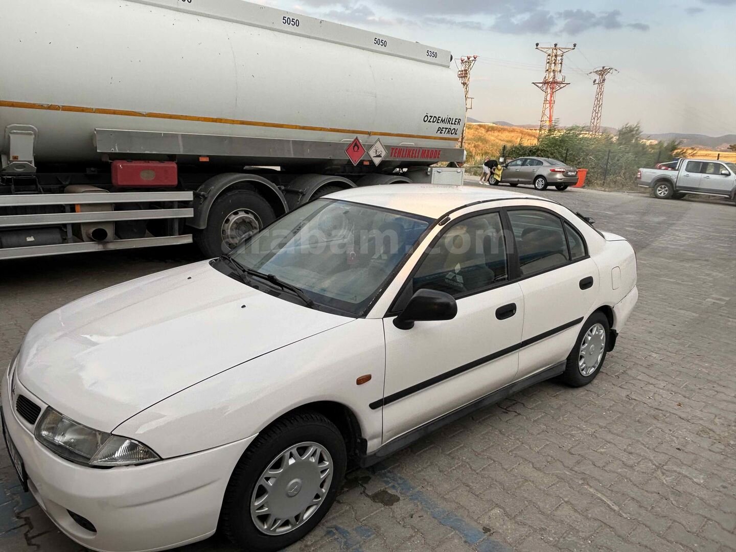 İKİNCİ SAHİBİNDEN CARİZMA 1999 MODEL 3