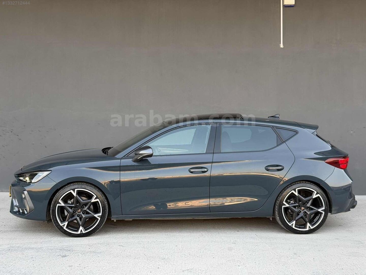 BARLIK MOTORS'TAN LEON CUPRA VZ Line DSG CAM TAVAN SATEN GRİ 4