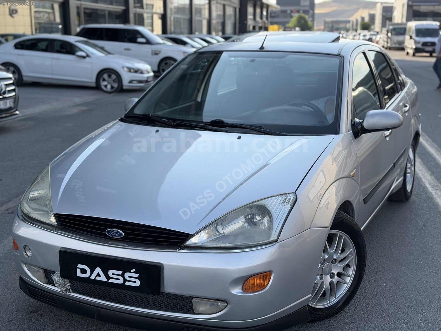 Galeriden Ford Focus 1.6 Ghia 2000 Model Ankara 354.000 KM Gri