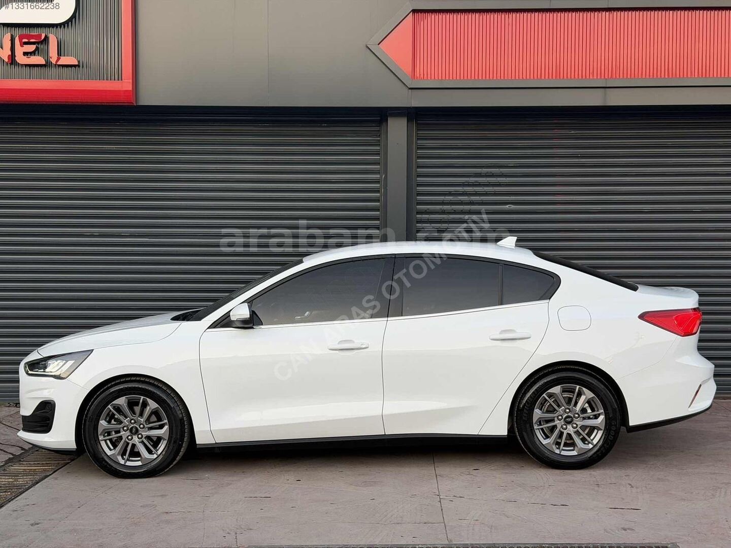 Galeriden Ford Focus 1.5 EcoBlue Titanium Stil 2025 Model Sivas 9.000 km Beyaz 6