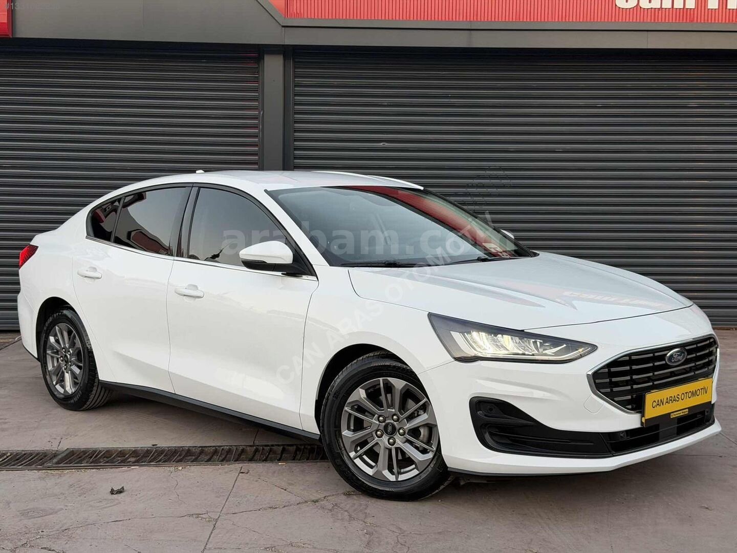 Galeriden Ford Focus 1.5 EcoBlue Titanium Stil 2025 Model Sivas 9.000 km Beyaz 2