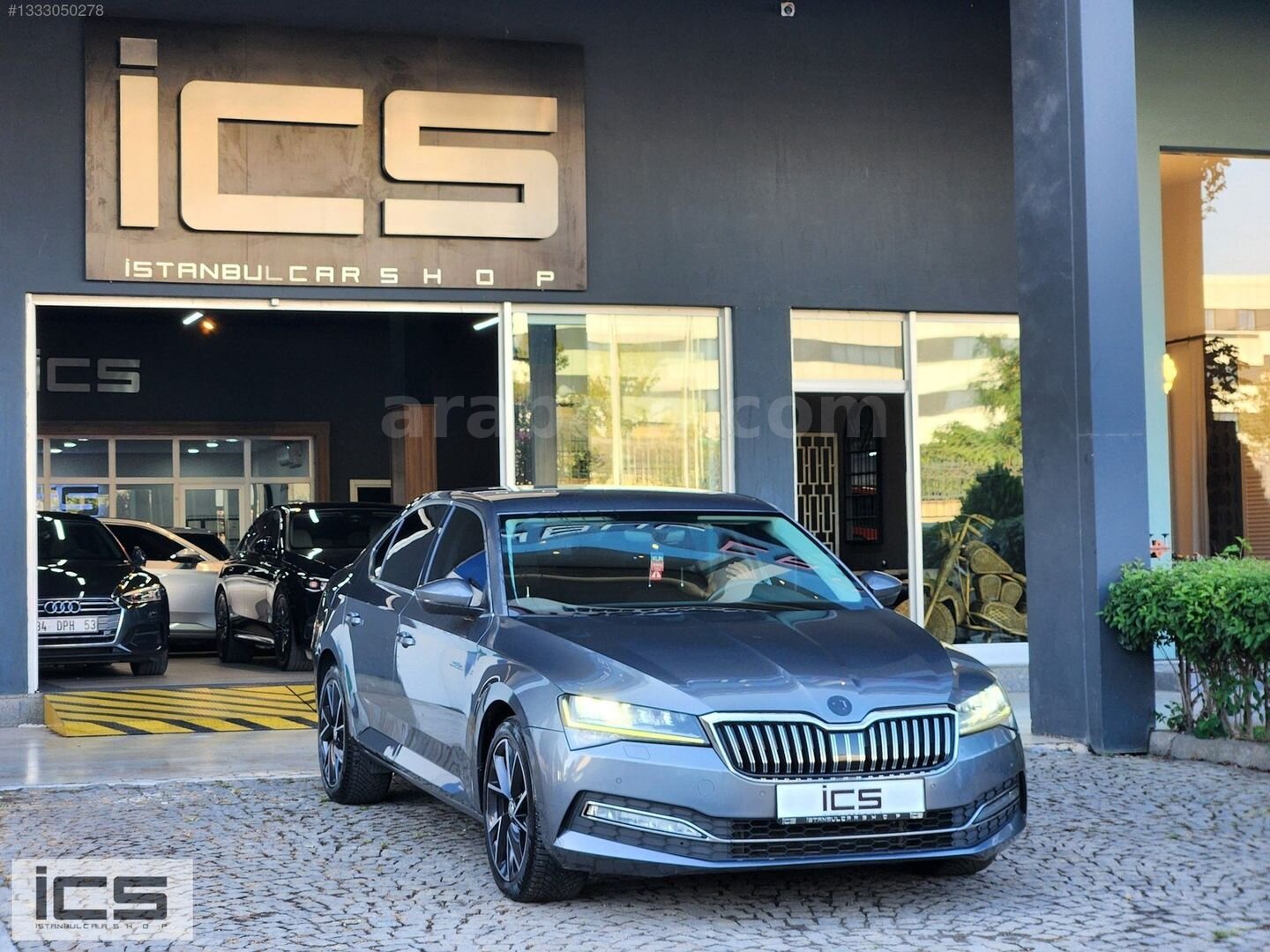 Galeriden Skoda SuperB 1.5 TSI Premium 2022 Model İstanbul 136.000 km Gri 1