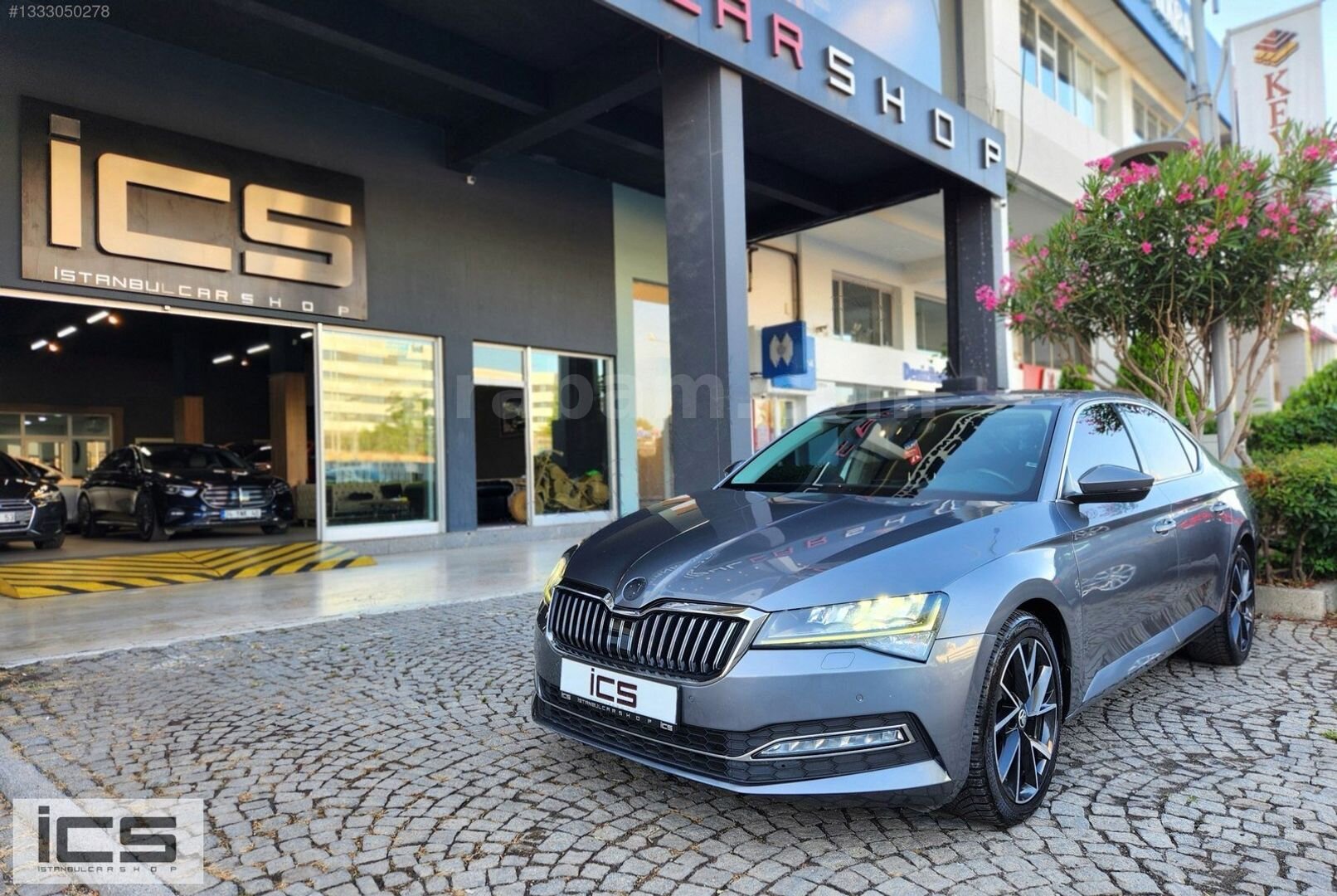 Galeriden Skoda SuperB 1.5 TSI Premium 2022 Model İstanbul 136.000 km Gri 4
