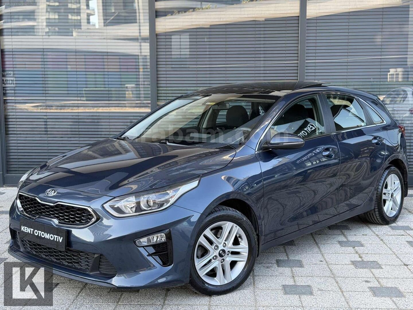 KİA CEED 1.6 CRDİ ELEGANCE 2020 129 BİN KM CAM TAVAN 1