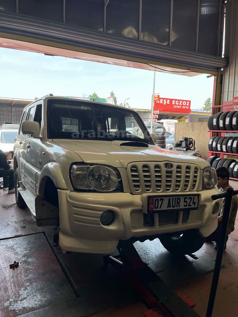 Sahibinden Mahindra Goa 2.6 CRDe 2010 Model Kocaeli 170.000 km Beyaz 6