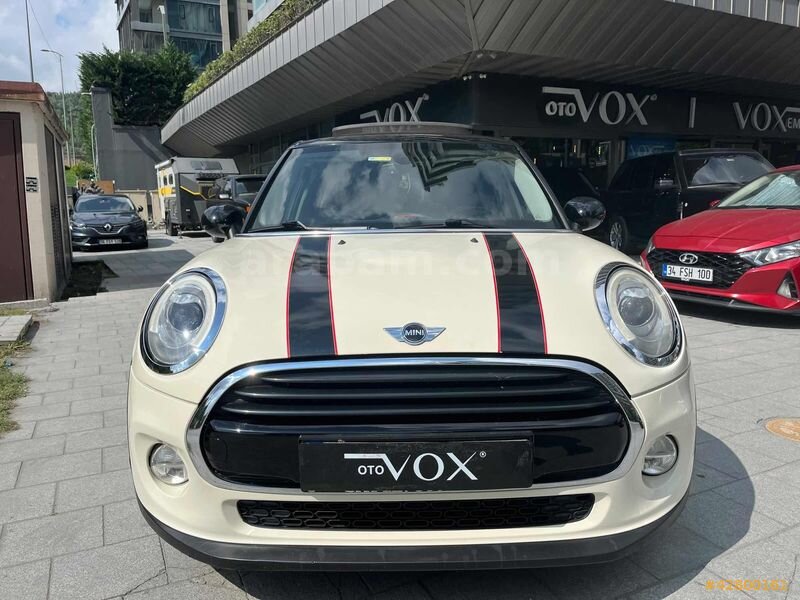 VOX OTO'DAN MİNİ CAM TAVANLI DÜŞÜK PEŞİNATLI OTO VADELİ ARABA 1