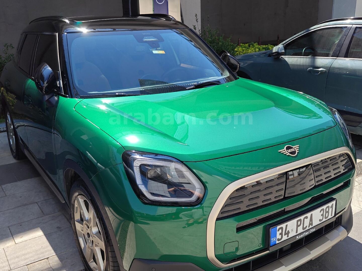 2025 MINI COUNTRYMAN E FAVOURED | BRITISH RACING GREEN TABA 2