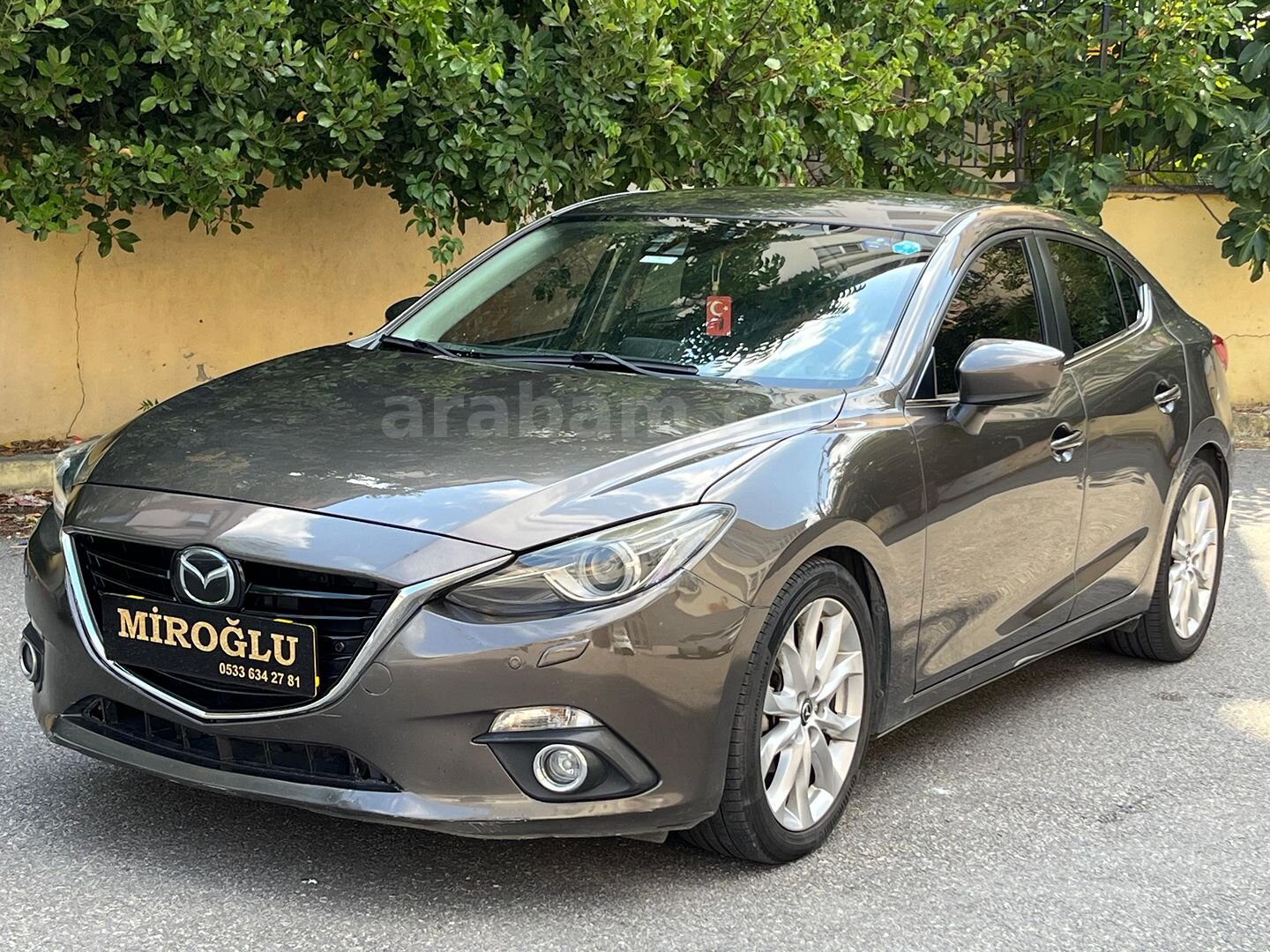 327.000TL PEŞİNATLA ELDEN SENETLİ MAZDA3 6